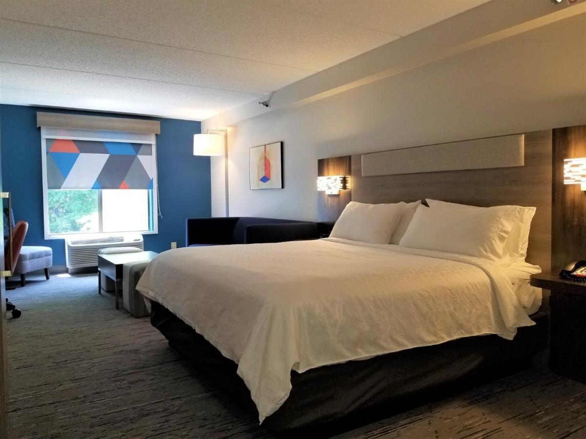 Holiday Inn Express Apex - Raleigh By Ihg Exterior photo