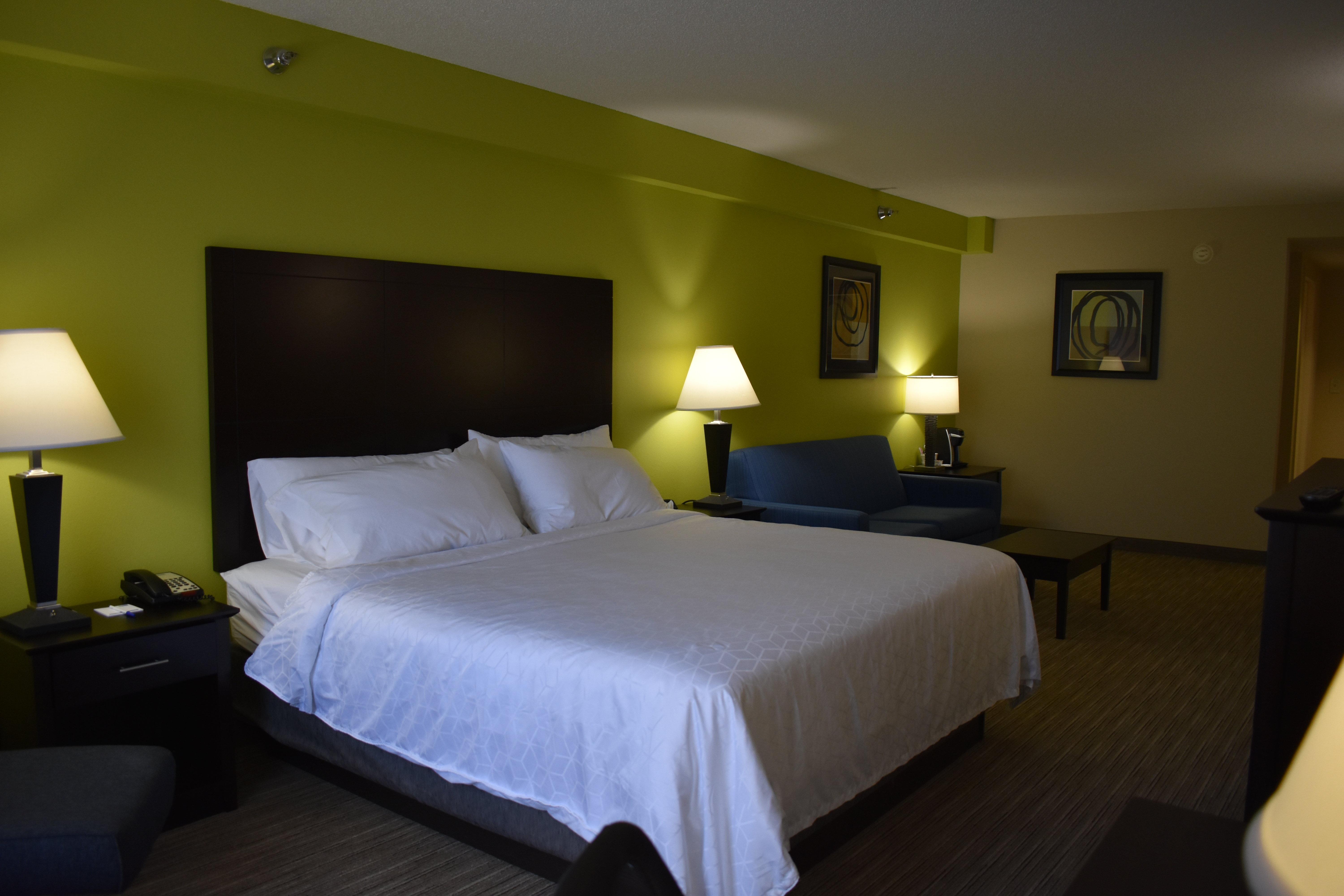 Holiday Inn Express Apex - Raleigh By Ihg Exterior photo