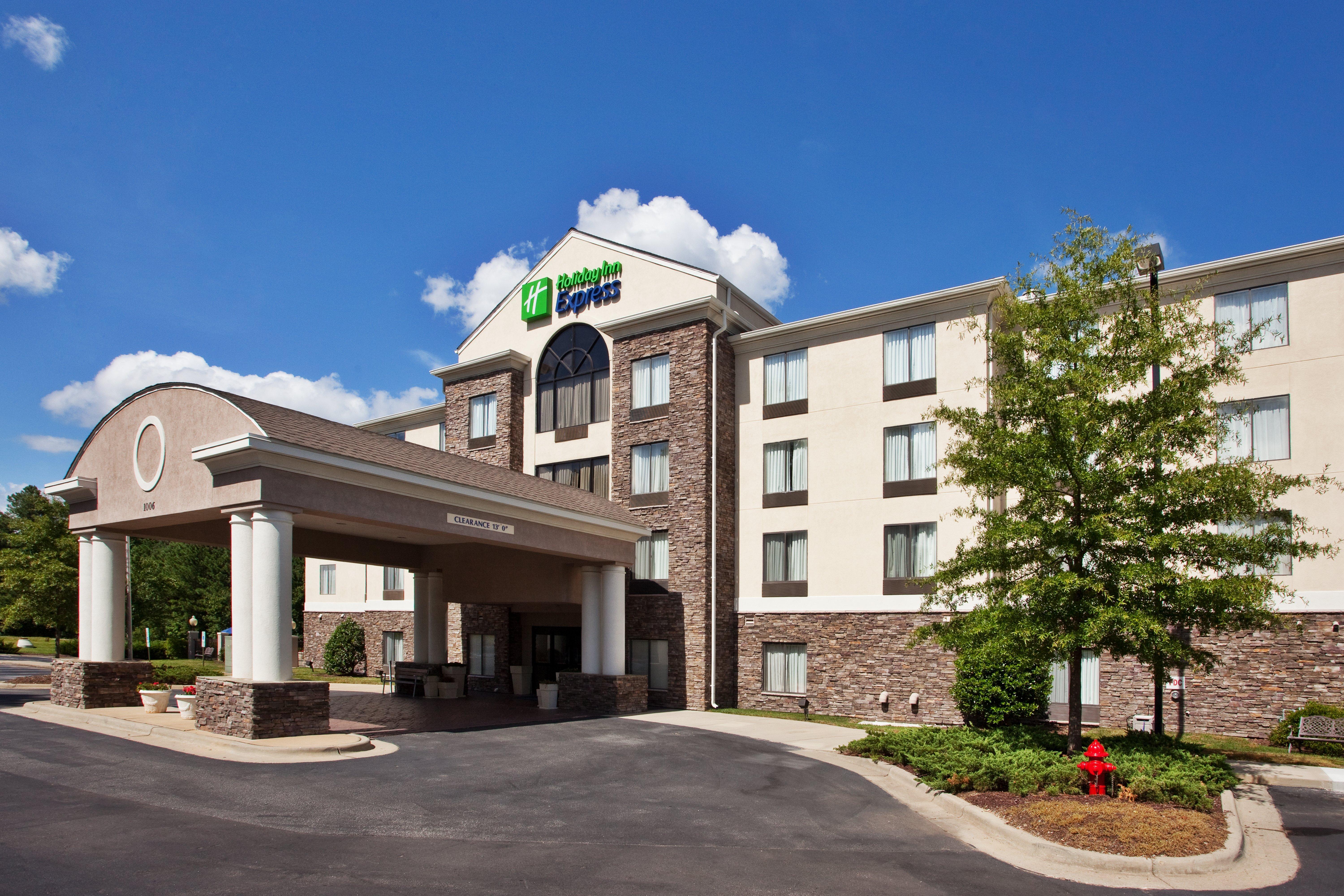 Holiday Inn Express Apex - Raleigh By Ihg Exterior photo
