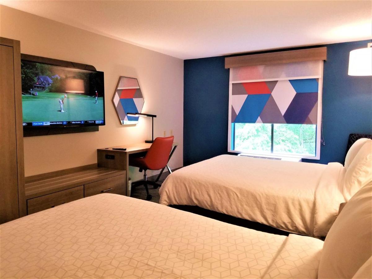 Holiday Inn Express Apex - Raleigh By Ihg Exterior photo