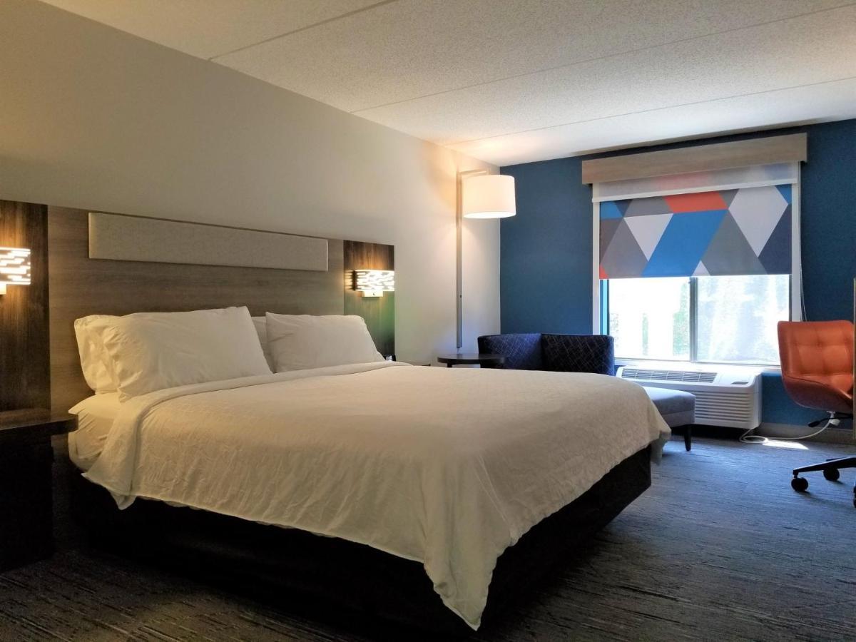 Holiday Inn Express Apex - Raleigh By Ihg Exterior photo