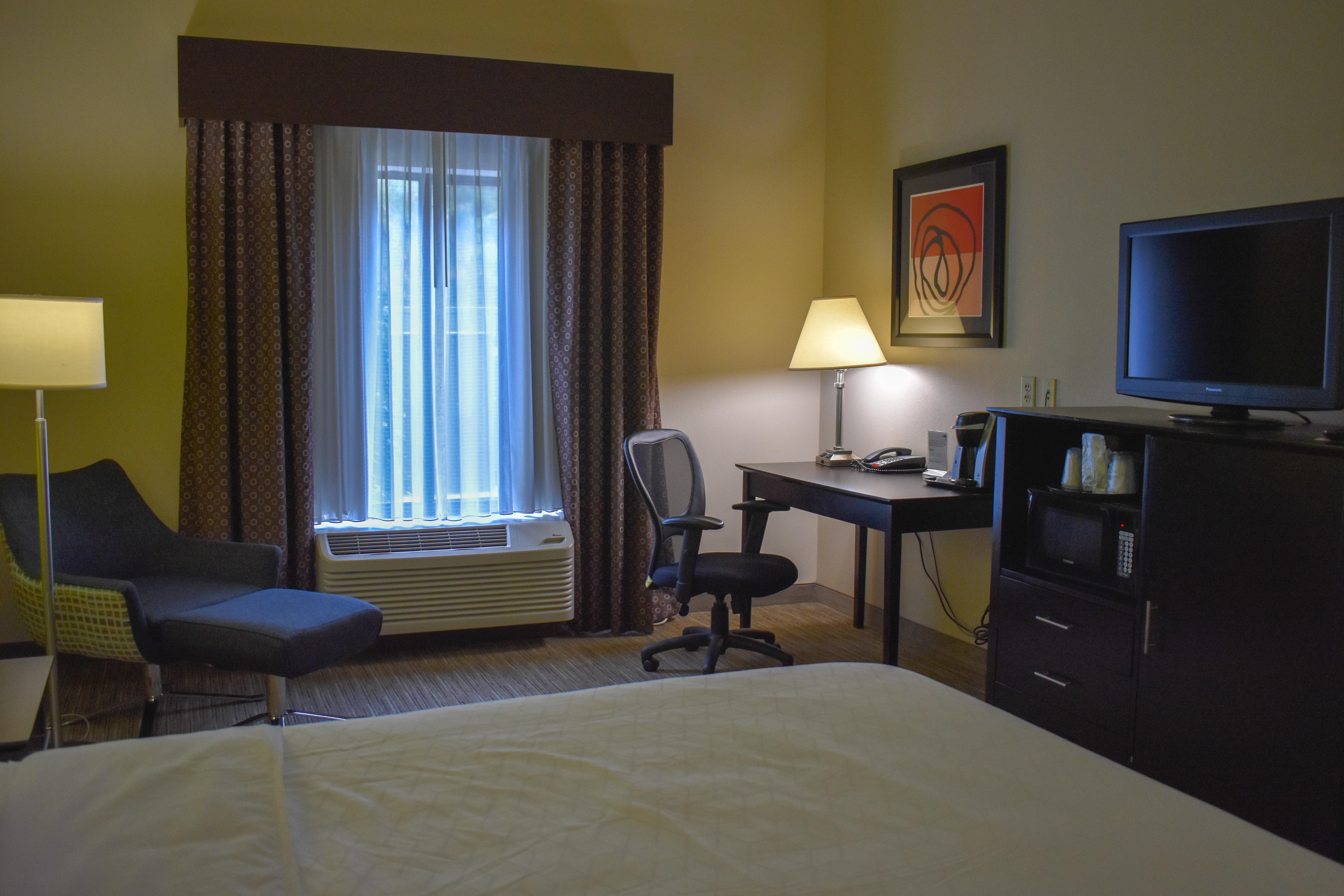 Holiday Inn Express Apex - Raleigh By Ihg Exterior photo