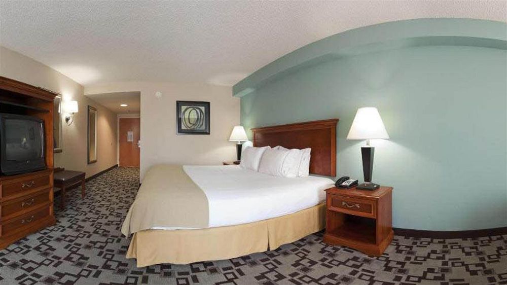 Holiday Inn Express Apex - Raleigh By Ihg Exterior photo