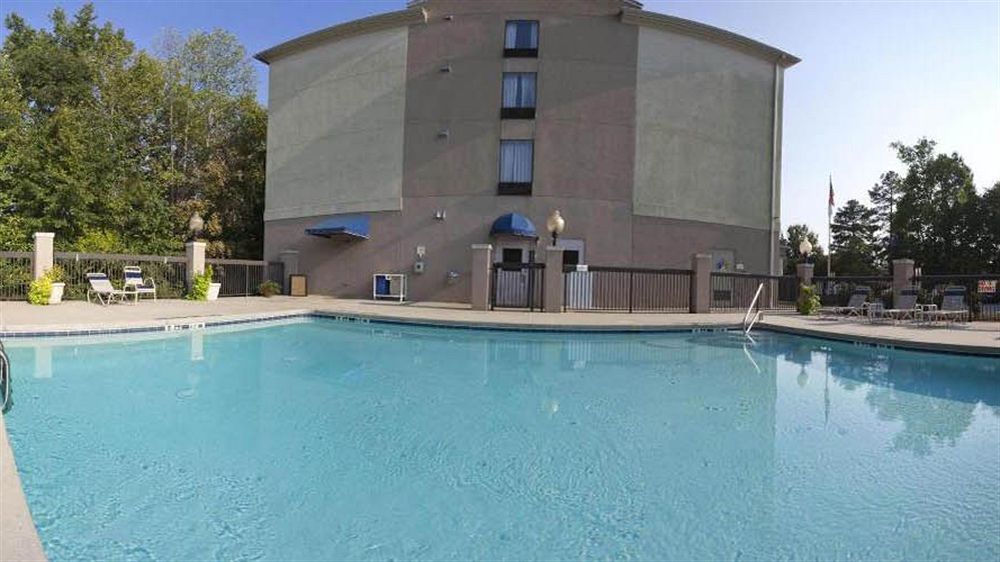 Holiday Inn Express Apex - Raleigh By Ihg Exterior photo