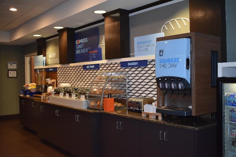 Holiday Inn Express Apex - Raleigh By Ihg Exterior photo